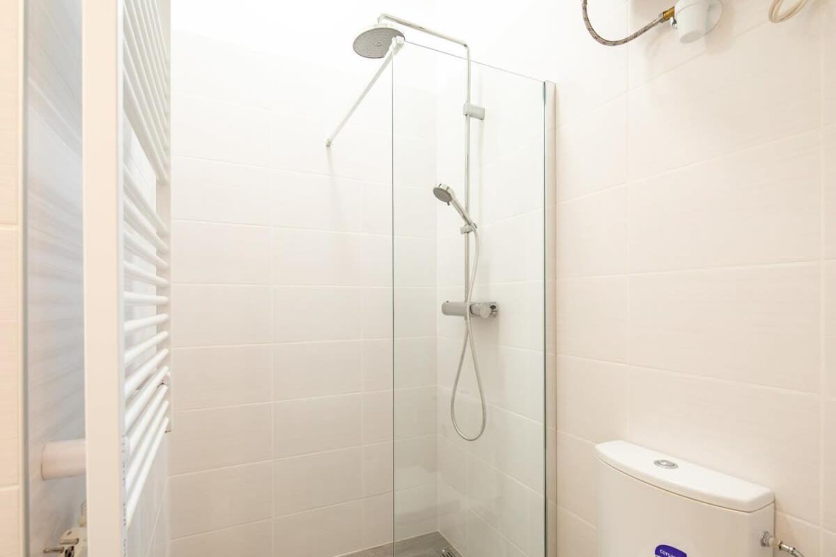 Extra Central - Mini Modern Studio Βουδαπέστη Εξωτερικό φωτογραφία